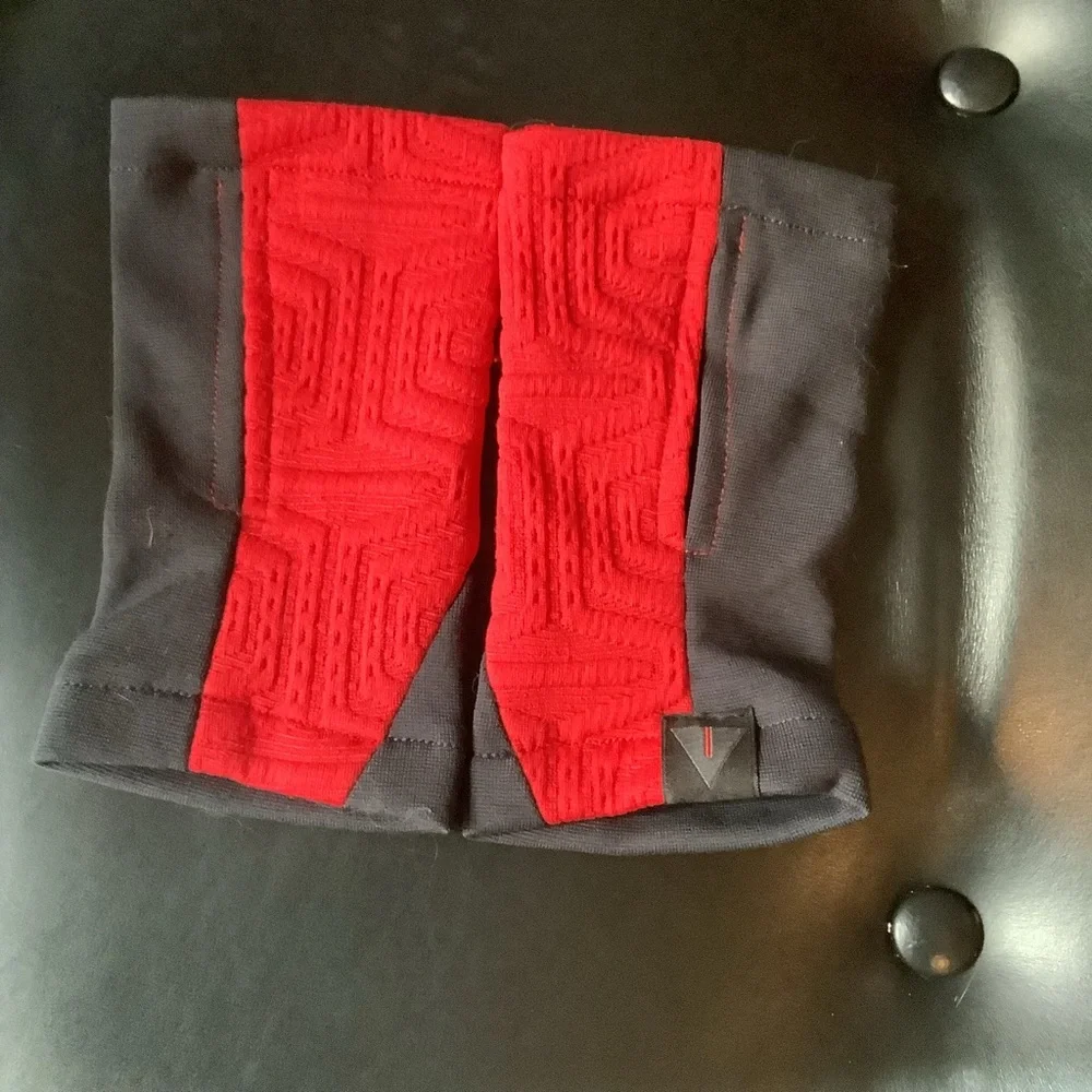 Zolnar Red and Black Unisex WRW2 8 HALF FINGER GLOVES-Medium